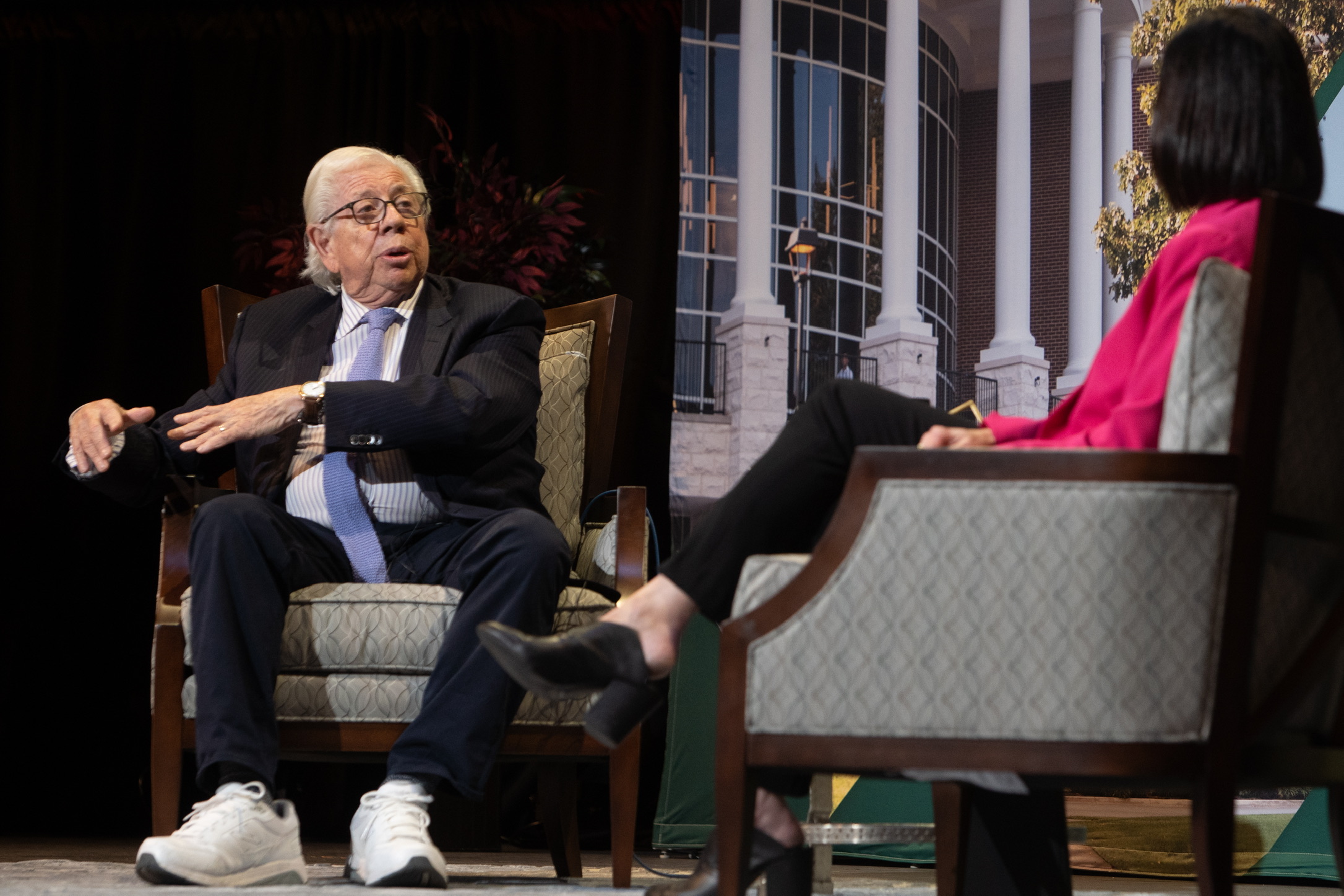 Carl Bernstein details his lifelong career in journalism 