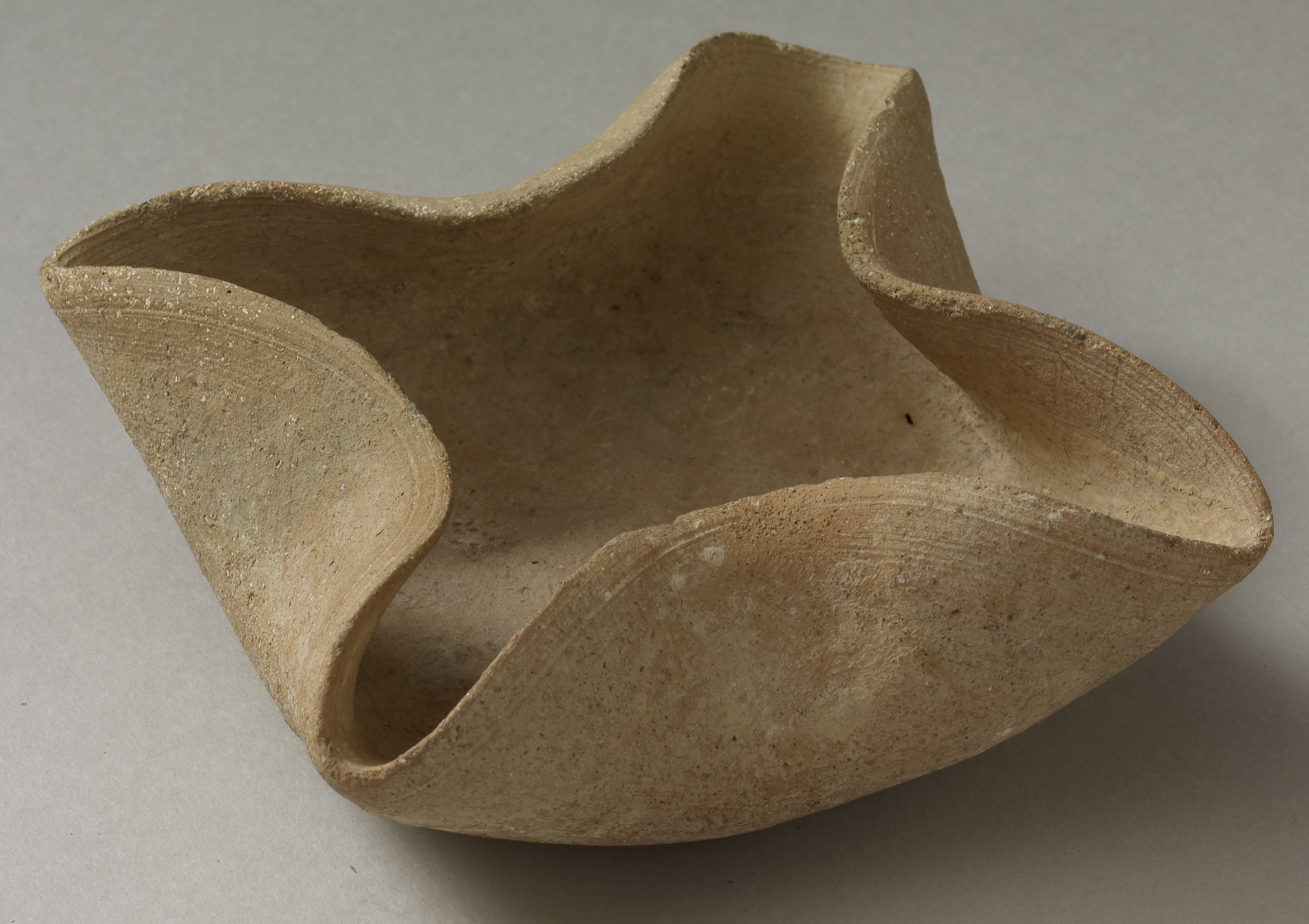 a four-spouted lamp