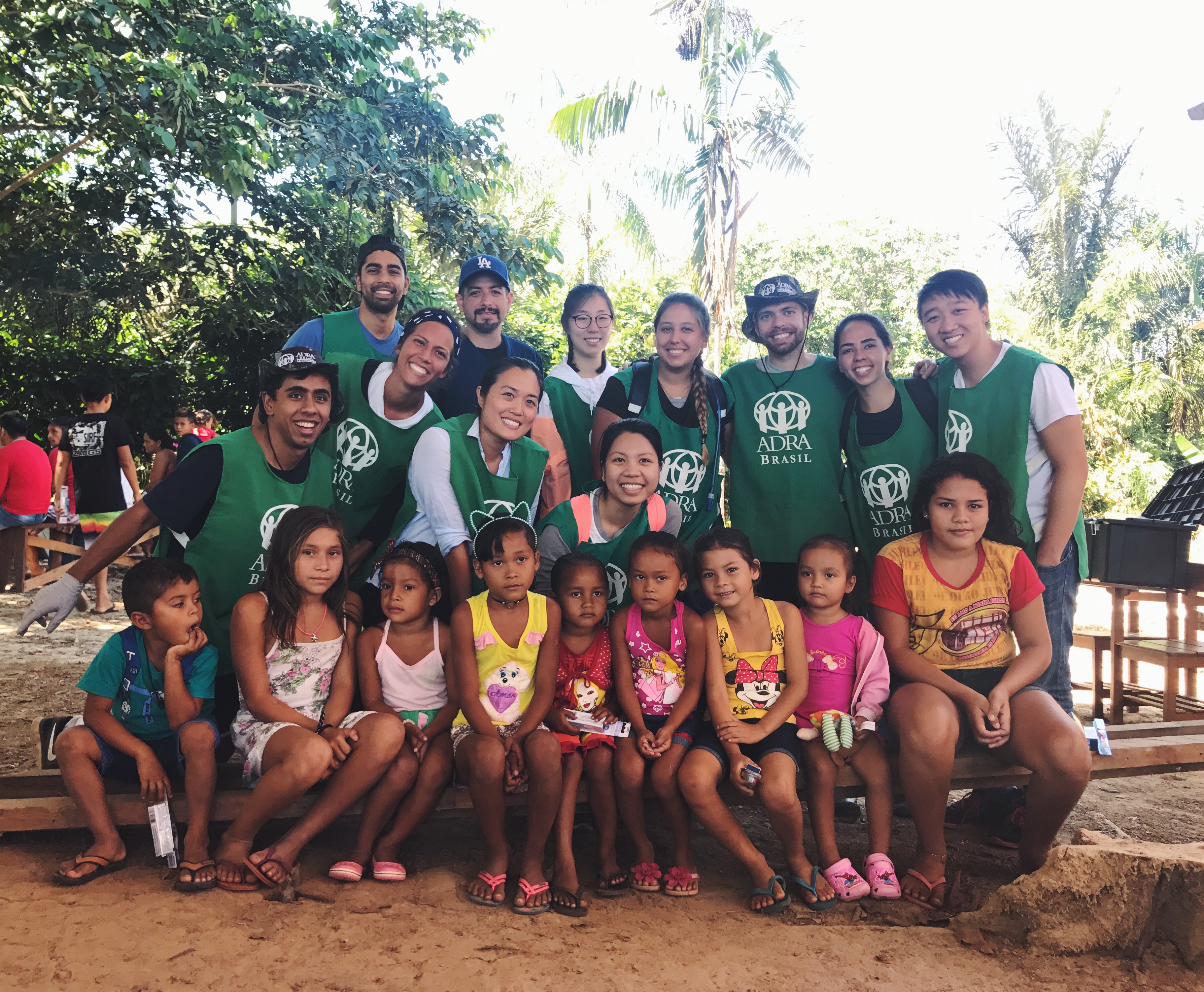 Brazil Volunteers with Native Kids