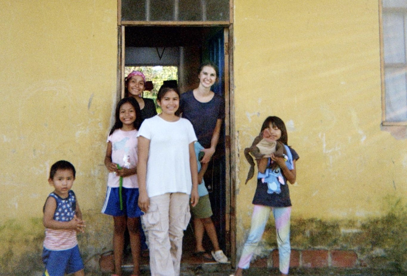 Houseparent in Bolivia with local kids